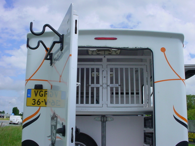 Barbot Renault Master Horsetruck