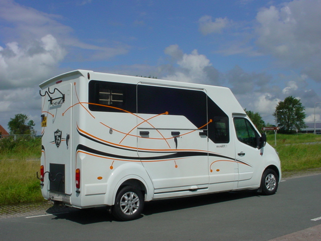 Barbot Renault Master Horsetruck