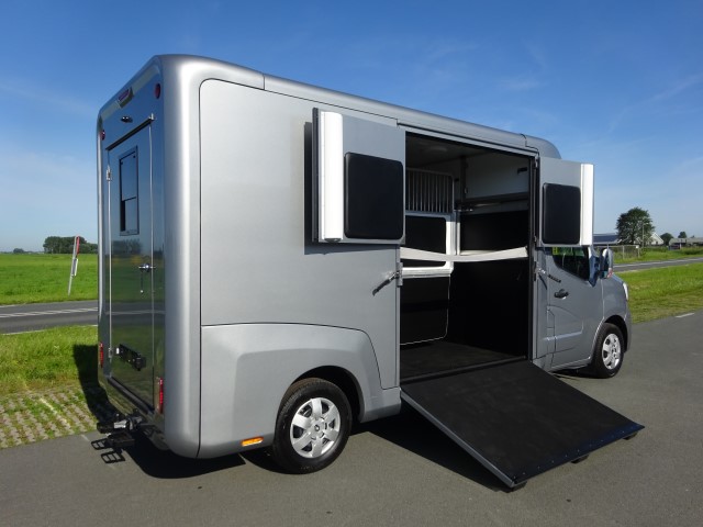 Renault Master horsetruck Grey Silver