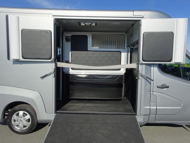 Renault Master horsetruck Grey Silver